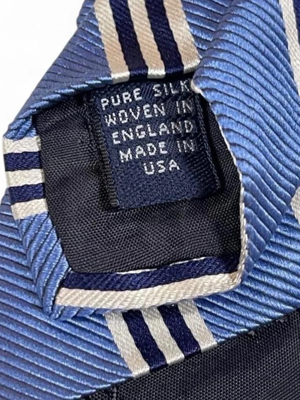 Brooks Brothers Makers Pure Silk Blue Tie White & Navy Stripes L58